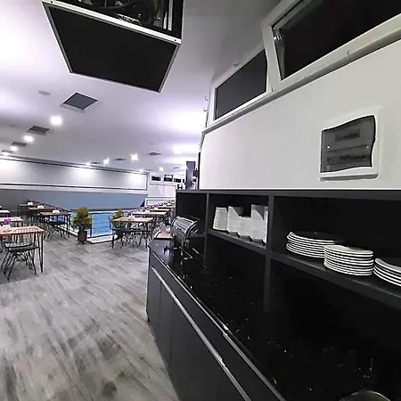 Asiwa 호텔 3*