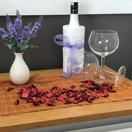 Asiwa فندق إسكيشير